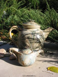 Přečtete si více ze článku Čajové nádobí z keramiky